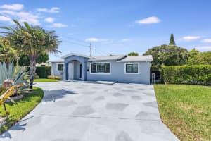 8001  Arlington Place, West Palm Beach, FL 33405 Sold 10/11/22