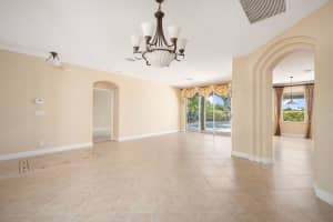 1320  Scarlet Oak Circle, Vero Beach, FL 32966 Sold 11/22/22