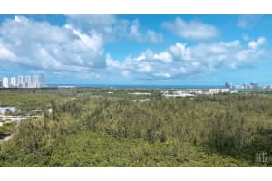 15051 Royal Oaks Ln, North Miami, FL 33181, Sold 12/08/22