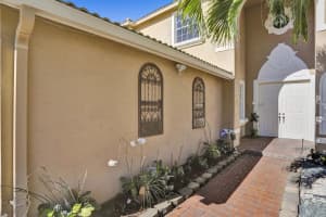 7321  Viale Sonata Lake Worth, FL 33467 Sold 04/15/23
