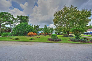 440 NE Town Terrace, Jensen Beach, FL 34957 Sold 12/08/22