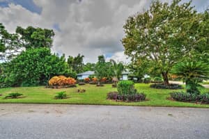 440 NE Town Terrace, Jensen Beach, FL 34957 Sold 12/08/22