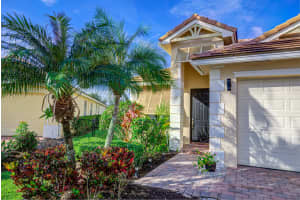 539  Belle Grove Lane, West Palm Beach, FL 33411 Sold 03/10/23