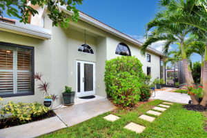 285  Sherwood Forest Drive, Delray Beach, FL 33445 Sold 11/30/22