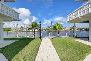 1187  Hillsboro Mile    3w, Hillsboro Beach, FL 33062 Sold 12/01/22