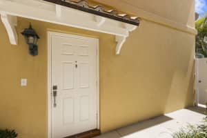 48 Laurel Oaks Cir, Jupiter, FL 33469, Sold 10/31/22