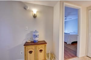 250 NE 20th St, Boca Raton, FL 33431, Sold 02/01/23