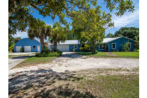 725 4th Ave SW, Vero Beach, FL 32962, Sold 10/11/22