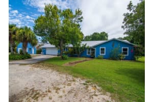 725 4th Ave SW, Vero Beach, FL 32962, Sold 10/11/22