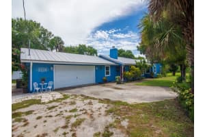 725 4th Ave SW, Vero Beach, FL 32962, Sold 10/11/22