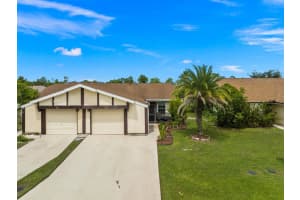1486 SE Larkwood Circle, Port Saint Lucie, FL 34952 Sold 02/03/23