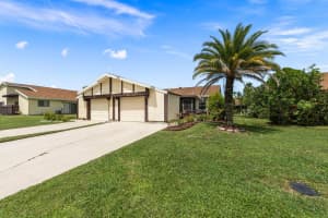 1486 SE Larkwood Circle, Port Saint Lucie, FL 34952 Sold 02/03/23
