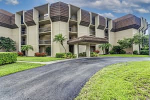 5390  Woodland Lakes Drive   304, Palm Beach Gardens, FL 33418 Sold 10/18/22