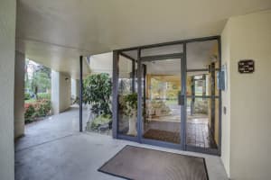 5390  Woodland Lakes Drive   304, Palm Beach Gardens, FL 33418 Sold 10/18/22