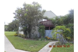 14 Crossings Cir, Boynton Beach, FL 33435, Sold 10/17/22