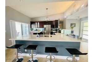 3812 NW Nw 72nd Drive Drive, Coral Springs, FL 33065 Sold 11/28/22