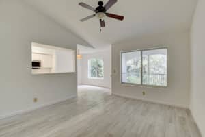 815 W Boynton Beach Boulevard   13-204, Boynton Beach, FL 33426 Sold 10/31/22