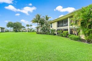 4 SE Turtle Creek Drive   A, Tequesta, FL 33469 Sold 10/25/22