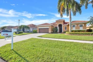 10640  Paso Fino Drive, Wellington, FL 33449 Sold 03/24/23