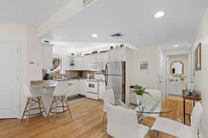 89  Uno Lago Drive, Juno Beach, FL 33408 Sold 10/25/22