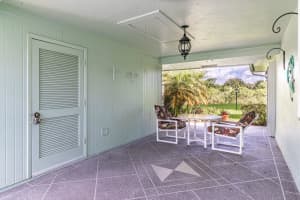 430  Bluebird Lane, Delray Beach, FL 33445 Sold 12/09/22