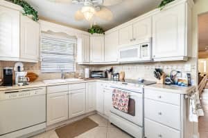 430  Bluebird Lane, Delray Beach, FL 33445 Sold 12/09/22