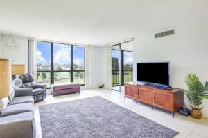 5350  Woodland Lakes Drive   310, Palm Beach Gardens, FL 33418 Sold 10/27/22