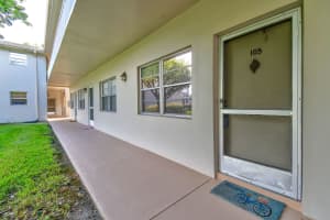 5 Lake Vista Trail, Port St. Lucie, FL 34952, Sold 10/31/22