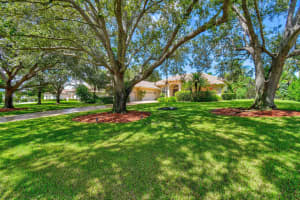 8725  Man O War Road, Palm Beach Gardens, FL 33418 Sold 12/22/22