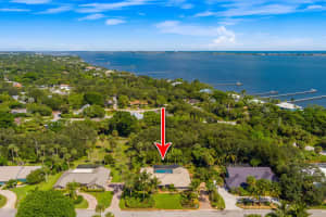 10  Knowles Road, Sewalls Point, FL 34996 Sold 11/23/22