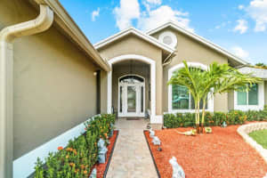 122 Queens Ln, Royal Palm Beach, FL 33411, Sold 12/22/22