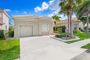 6928 NW 33rd Street, Margate, FL 33063 Sold 11/08/22