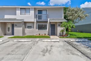 2101 Wharf Ln, Greenacres, FL 33463, Sold 10/21/22