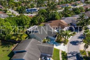 5926 Lincoln Cir W, Greenacres, FL 33463, Sold 12/19/22