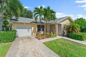 108 Village Cir, Jupiter, FL 33458, Sold 11/14/22