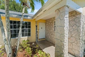 108 Village Cir, Jupiter, FL 33458, Sold 11/14/22