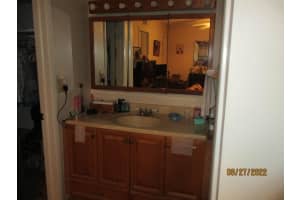 220 High Point Court E B, Delray Beach, Fl 33445 Delray Beach, FL 33445 Sold 02/10/23