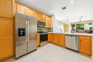 9885  Lago Drive Boynton Beach, FL 33472 Sold 05/08/23