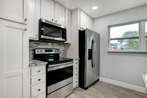 136 Mockingbird Ln, Delray Beach, FL 33445, Sold 02/17/23