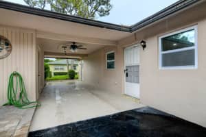 136 Mockingbird Ln, Delray Beach, FL 33445, Sold 02/17/23