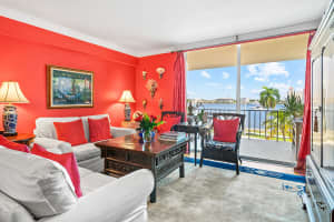 917 N Flagler Dr, West Palm Beach, FL 33401, Sold 11/01/22