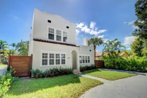 806 Sunset Rd, West Palm Beach, FL 33401, Sold 12/07/22