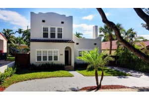 806 Sunset Rd, West Palm Beach, FL 33401, Sold 12/07/22