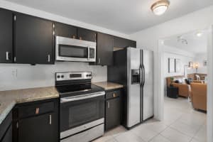 917 N Flagler Dr, West Palm Beach, FL 33401, Sold 11/02/22