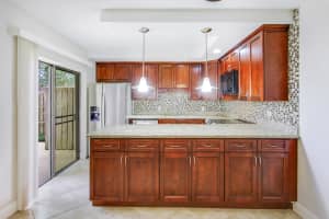 812 8th Ln, Palm Beach Gardens, FL 33418, Sold 02/28/23