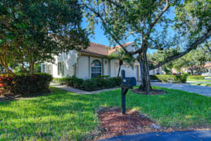 7856 Coral Lake Dr, Delray Beach, FL 33446, Sold 01/05/23