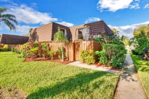 3947 August Dr, Lake Worth Beach, FL 33461, Sold 10/27/22