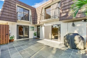 3947 August Dr, Lake Worth Beach, FL 33461, Sold 10/27/22