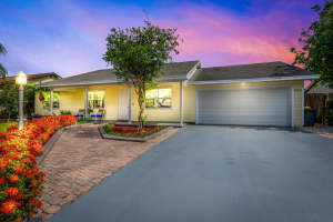 598 NE Maranta Terrado, Jensen Beach, FL 34957, Sold 11/01/22