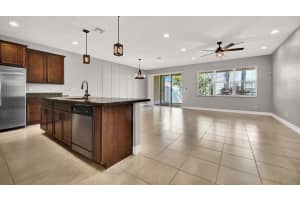 94 Palm Ln, Royal Palm Beach, FL 33411, Sold 12/08/22